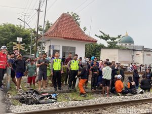 Pengendara Motor Tewas Tertabrak KA Harina di Rel Kokrosono Semarang