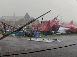 Angin Kencang di Tulungagung Robohkan Tenda Kejurprov-Rusak Belasan Rumah