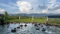 Pemandian Unik di Tapanuli Utara, Isinya Air Soda