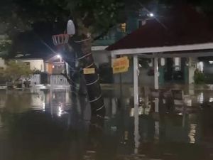Banjir di Pondok Hijau Ciputat Tangsel, Ketinggian Air Capai 1 Meter