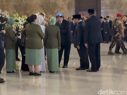 Prabowo Bersama SBY Lepas 3 Jenazah Prajurit yang Gugur di Lebanon