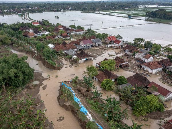 Tanggul Jebol, Delapan Desa di Demak Diterjang Banjir