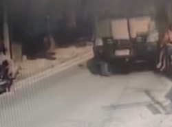 Video: Polisi Koordinasi dengan POM TNI soal Truk Tabrak Motor di Kalideres