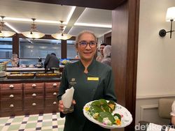 Serasa Jadi Cucu Kesayangan Makan di Restoran Keluarga Ini