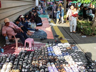 Aktivitas PKL di Kota Tua Jadi Sorotan Penataan