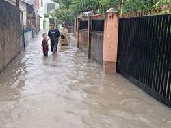 Banjir Rendam Permukiman Warga di Talang Aman Palembang
