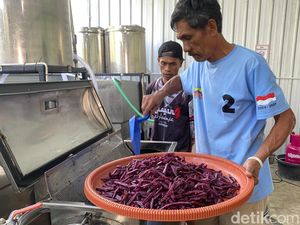 Mengintip Dapur Produksi Keripik Sayur dan Buah, Oleh-oleh Unggulan Kota Batu