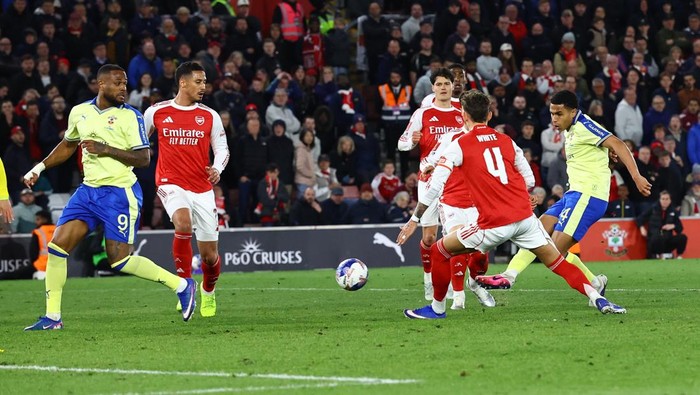 SOUTHAMPTON, ENGLAND - APRIL 04: Shea Charles of Southampton scores to put his team 2-1 up during the Emirates FA Cup Quarter Final match between Southampton and Arsenal on April 04, 2026 in Southampton, England. (Photo by Matt Watson/Southampton FC 