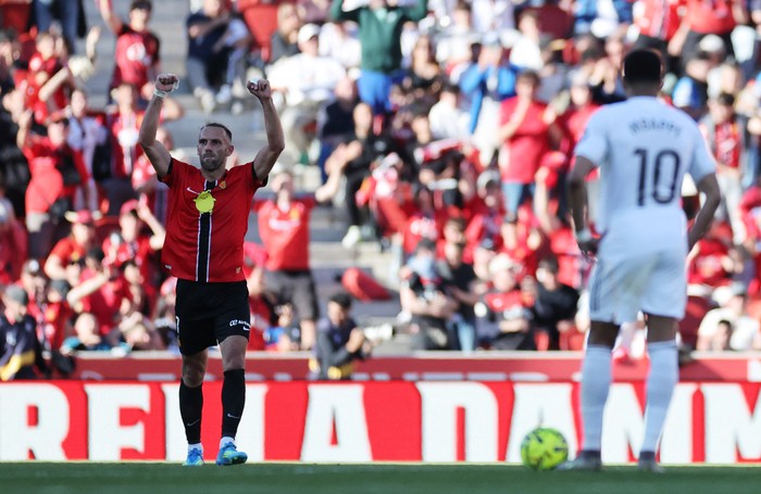 Soccer Football - LaLiga - RCD Mallorca v Real Madrid - Estadi Mallorca Son Moix, Palma de Mallorca, Spain - April 4, 2026 RCD Mallorcas Vedat Muriqi celebrates scoring their second goal REUTERS/Nacho Doce