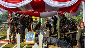 Upacara Militer Iringi Pemakaman Prajurit TNI Gugur di Lebanon