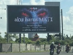 Iklan Film Aku Harus Mati Juga Sempat Muncul di Videotron Surabaya