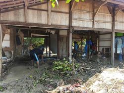 Harta Mbah Fadholi Ludes Disapu Banjir Demak, Cuma Dokumen Haji yang Selamat