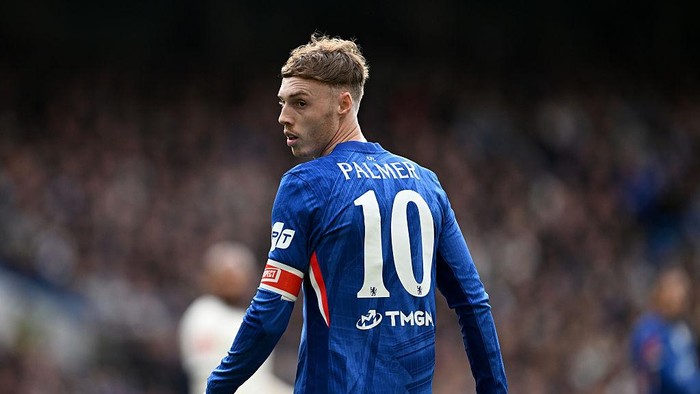 Cole Palmer senang bisa jadi kapten Chelsea.