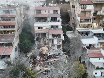 Gedung Tujuh Lantai di Haifa Runtuh Usai Serangan Rudal Iran