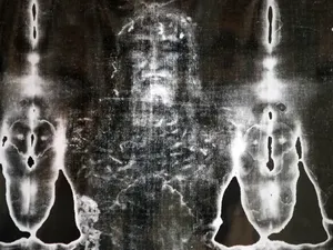 DNA Wortel di Kain Kafan Turin, Relik Yesus Ternyata Palsu?