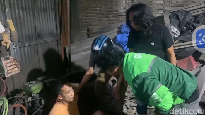 Residivis bernama Ari Wibowo, ditangkap terkait kasus penipuan dan pencurian barang elektronik di dua toko di Makassar, Sulawesi Selatan (Sulsel).