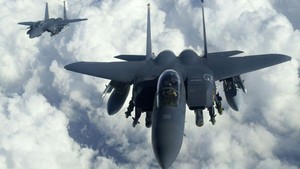 Operasi Penyelamatan Awak F-15 di Iran, dari Puluhan Jet Tempur hingga CIA