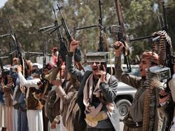 Panas! Houthi Serang Bandara Arab Saudi dan Fasilitas Aramco