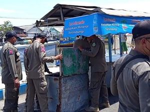 Penertiban PKL Pelabuhan Pasuruan Ricuh, Petugas Dimaki-Diancam Linggis