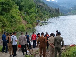 Pelajar Asal Lombok Tengah Hanyut di Sungai Air Terjun Temburun Nanas