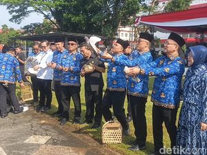 Purnatugas, ASN di Tasikmalaya Wajib Lepas Burung dan Tanam Pohon