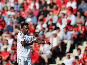 Vinicius Ingin Bertahan Selama Mungkin di Madrid