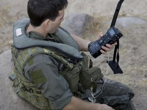 Kru F-15E yang Jatuh di Iran Diselamatkan, Alat Mini Ini Kuncinya