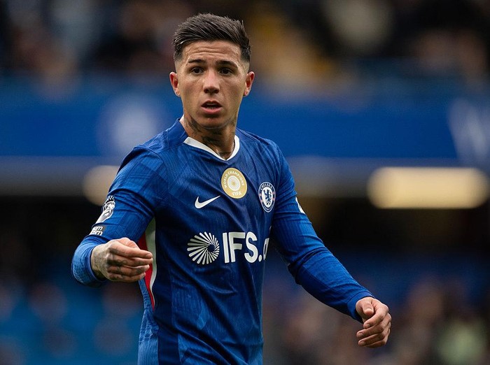 LONDON, ENGLAND - FEBRUARY 21:   Enzo Fernandez of Chelsea during the Premier League match between Chelsea and Burnley at Stamford Bridge on February 21, 2026 in London, England. (Photo by Visionhaus/Getty Images)
