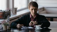 img-title