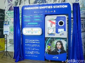 ParagonCrop Hadirkan Mesin Daur Ulang Kemasan Kosmetik di Halte Transjakarta