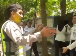 Pegawai Bapas Makassar Marah Mobilnya Digembok Dishub gegara Parkir Bahu Jalan