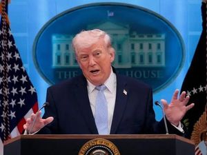 Perundingan Gagal, Trump Blokade Selat Hormuz sampai Iran Nyerah