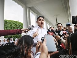 Video Mencuat Isu Reshuffle Kabinet, Seskab Teddy: Tunggu Aja