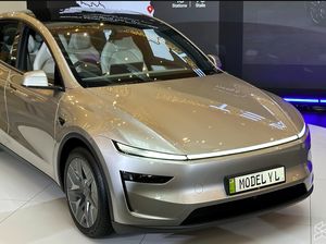Tesla Mulai Kenalkan SUV 7 Penumpang!