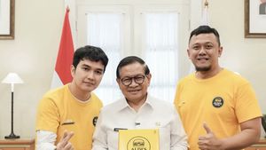 Aldi Taher Ketemu Pramono Anung: Ketawa Ngakak-Cobain Aldis Burger