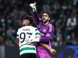 Arsenal Merayakan Raya