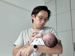 Brandon Salim Curhat Jadi Ayah: Overthinking dan Rajin Begadang