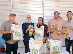 Bulog Salurkan Beras-Minyak ke 58.996 Penerima di Lombok Utara