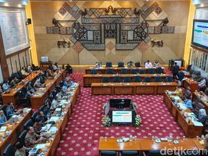 Bos BPJS Kesehatan Buka-bukaan soal Defisit Rp 2 Triliun/Bulan