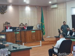 Hakim Tolak Perlawanan Abdul Wahid di Kasus Jatah Preman, Sidang Berlanjut
