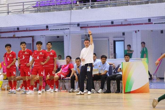 Pelatih Timnas Futsal Indonesia, Hector souto.