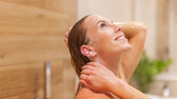 Ilustrasi rambut, keramas