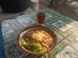 Cairan Hitam Penambah Kelezatan Bubur Ayam Khas Tasikmalaya