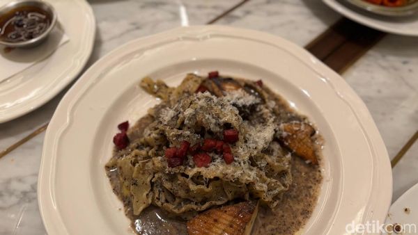 Mampir ke Pellegrinis, Restoran Italia Elegan di Plaza Indonesia