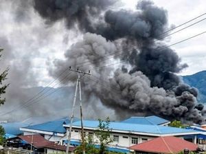 Fakta-fakta Kebakaran Hebat di RSUD Paniai Lukai Kasat-Kanit Polres