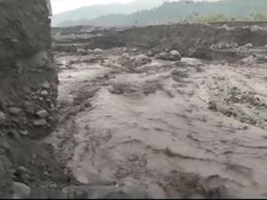Warga di Lumajang Diminta Waspada Banjir Lahar Dingin Semeru