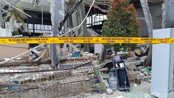 Kondisi Lapangan Padel di Bogor dan Gedung SD Rusak Akibat Ledakan