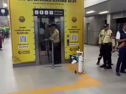 Sejumlah Orang Terjebak di Lift MRT Lebak Bulus Saat Listrik Padam