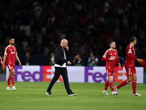 Untung Cuma Kalah 0-2 Liverpool, Untung