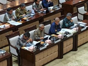 49,7 Juta Warga RI Belum Punya Rekening Bank